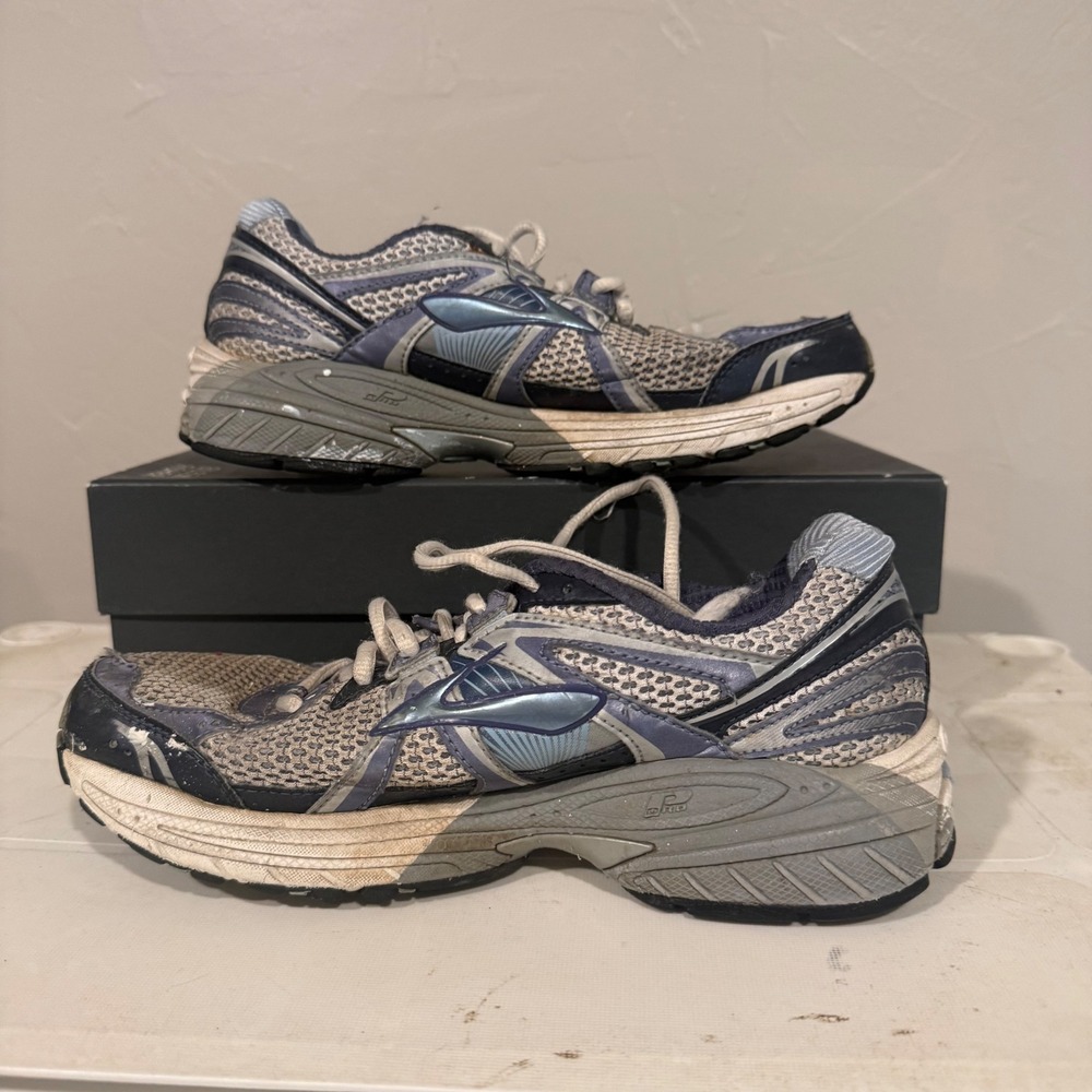 Brooks Adrenaline GTS 12 Running Shoes Womens 8 Blue Fair Distressed Y2K Runner